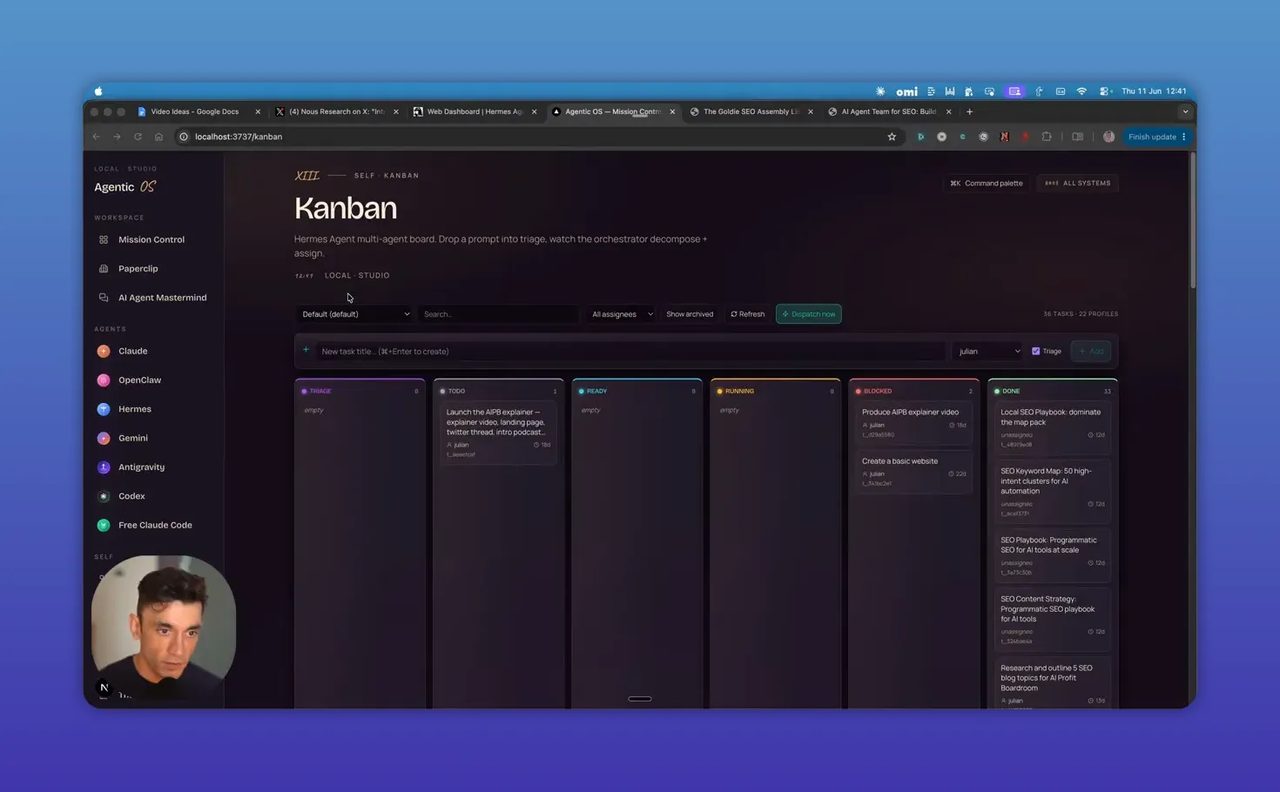 กระดาน Kanban สีเข้มมีหลายคอลัมน์สำหรับสถานะงานและแถบรายละเอียดด้านขวา