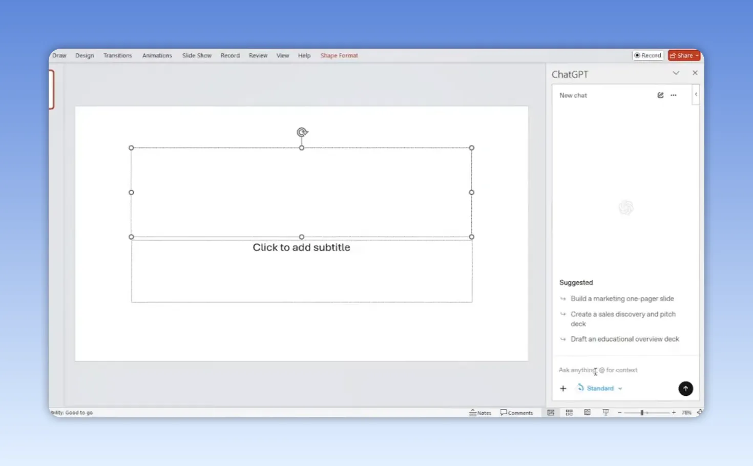 หน้าจอ PowerPoint พร้อมแถบ ChatGPT ทางด้านขวา