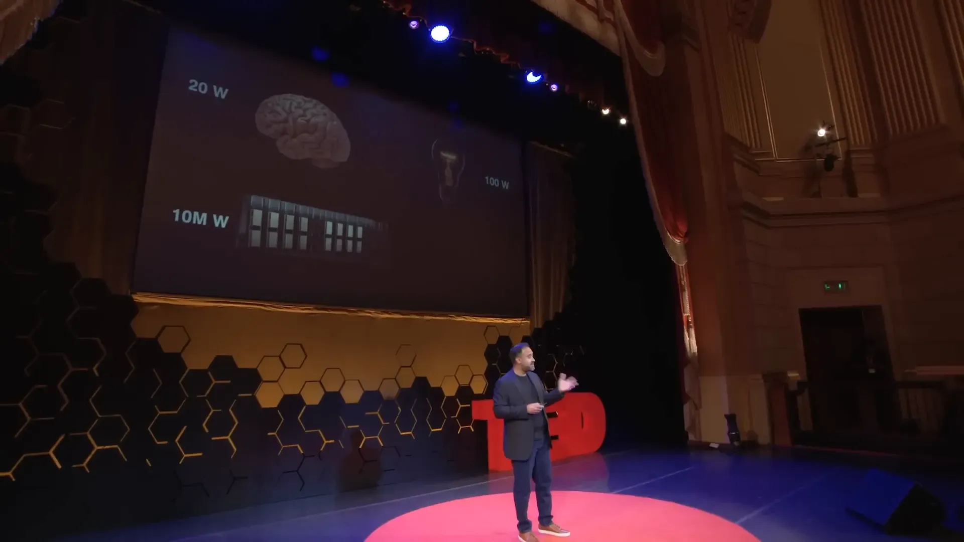 Brain vs AI energy consumption