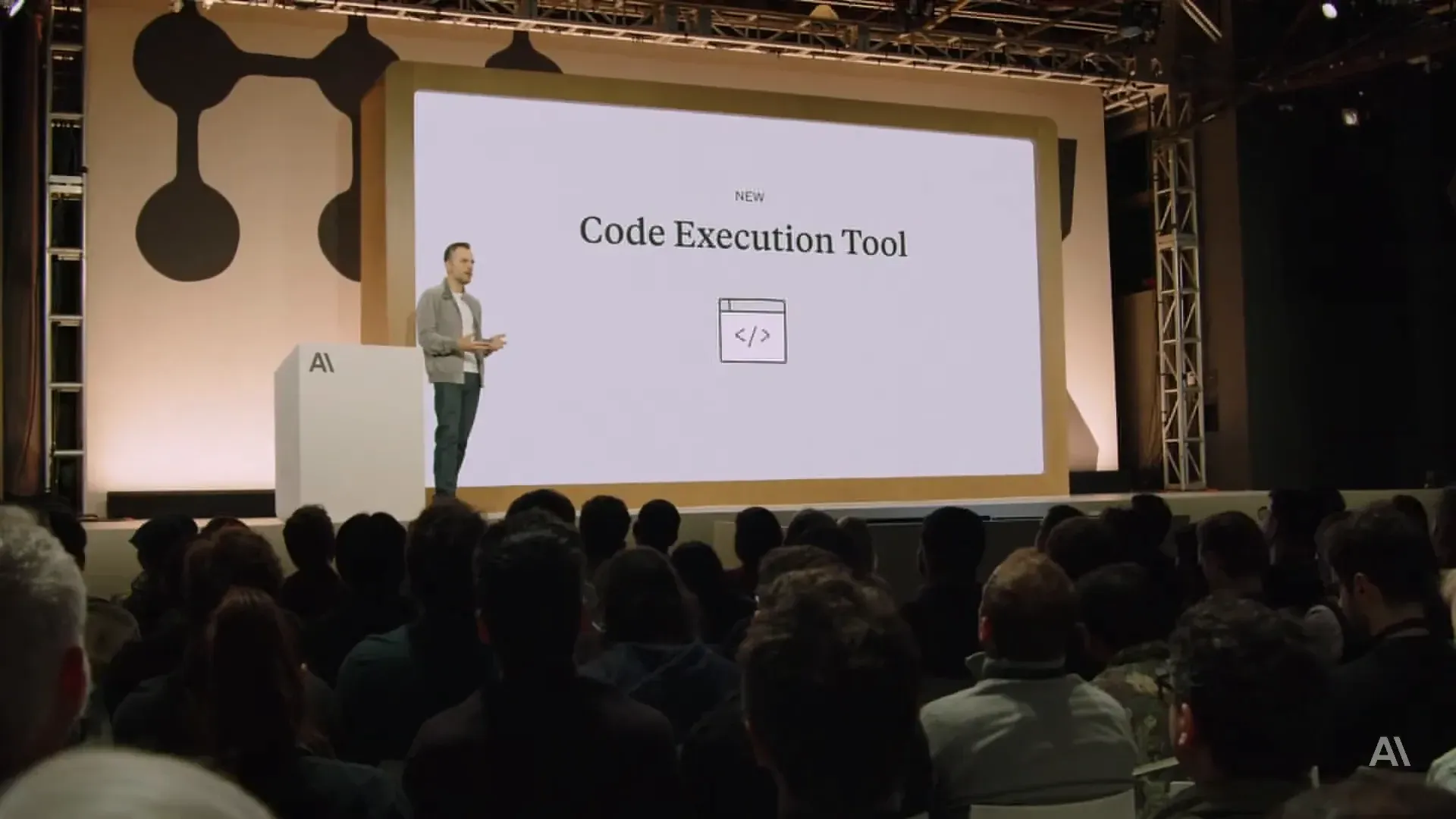 ตัวอย่างการใช้งาน code execution tool วิเคราะห์ข้อมูลการขาย