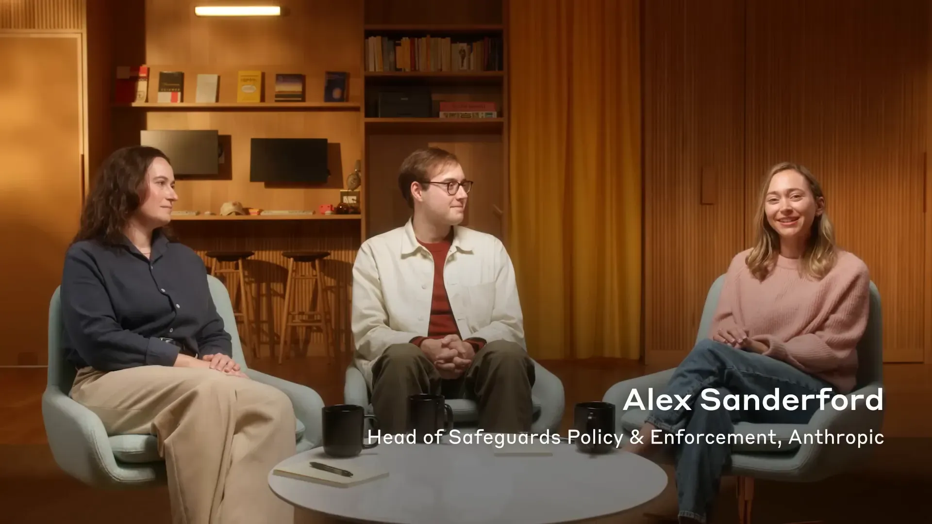 Alex แนะนำตัวและบทบาทในทีม Safeguards ของ Anthropic
